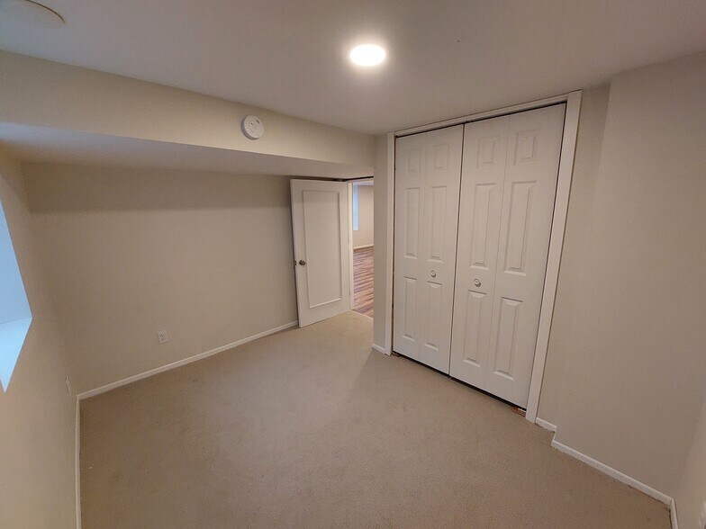 Bedroom 1 (small) - 4725 Winnetka Ave N