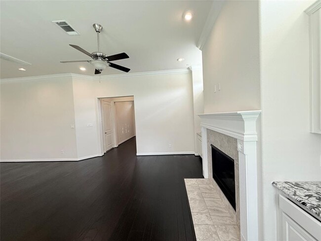 Building Photo - 13216 Green Hills Dr