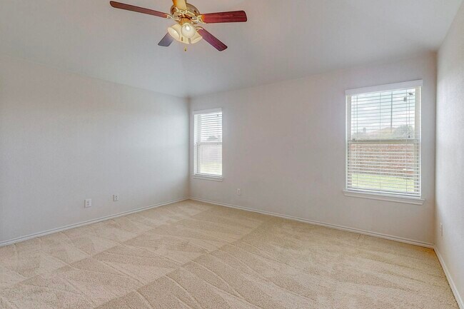 Building Photo - 11924 Castleford Way