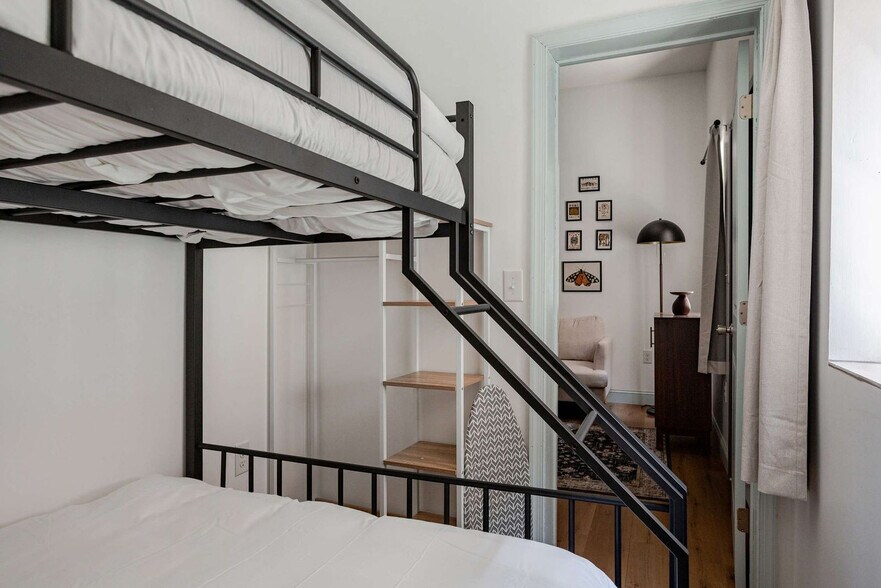 Building Photo - 1384 Ridge Ave