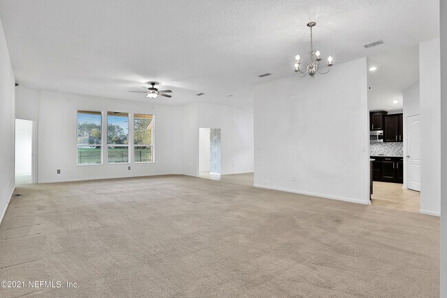Building Photo - 276 W Adelaide Dr