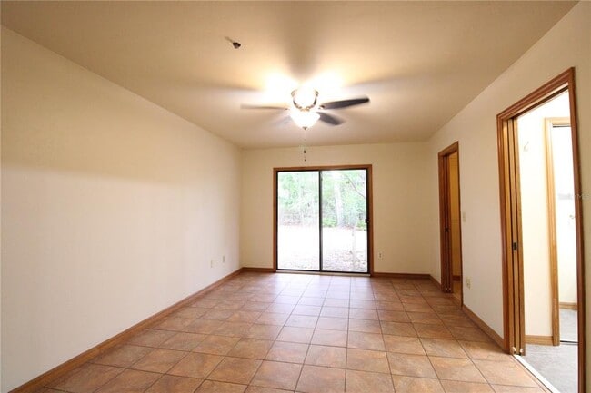 Building Photo - 4035 NW 37th Dr