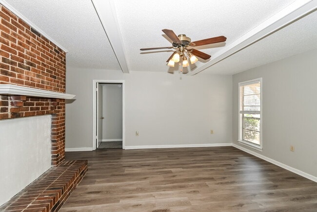 Building Photo - 3580 Bruton Pl