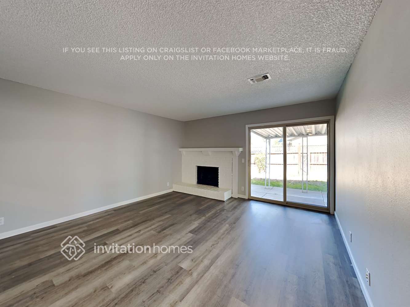 Building Photo - 1101 Woodridge Dr