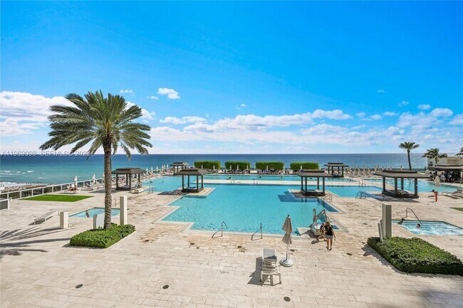 Building Photo - 1800 S Ocean Dr