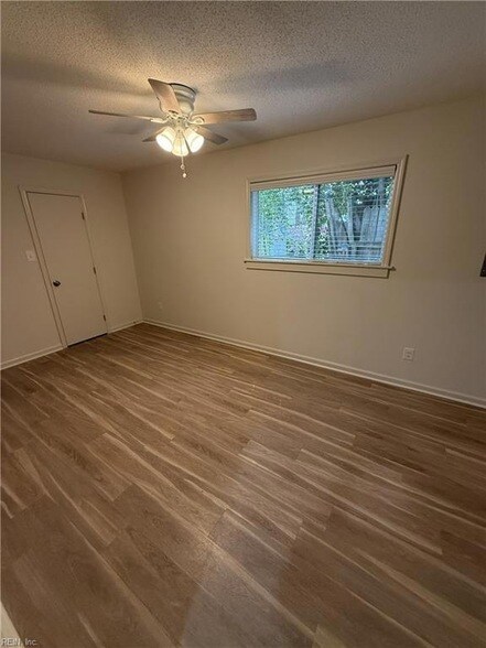 Building Photo - 4785 Dadson Ct
