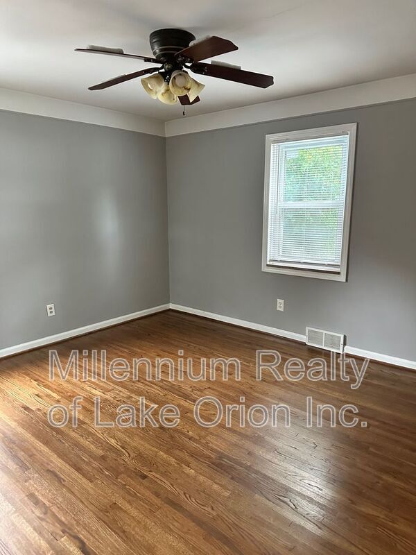 Building Photo - 2224 N Connecticut Ave