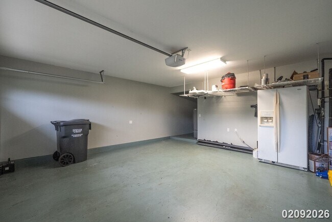 Building Photo - $4,800 /3 Bed / 2.5 Bath / FURNISHED or UNFURNISHED AVAILABLE