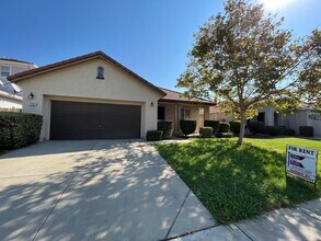 Building Photo - 1187 Steidlmayer Way