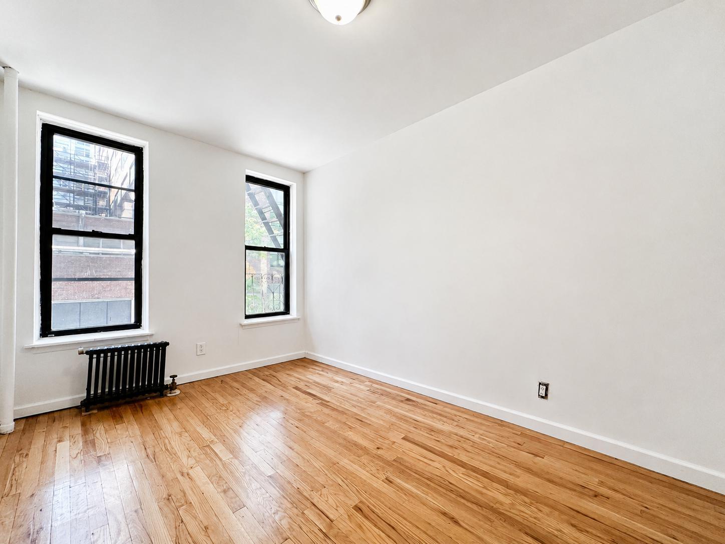 Building Photo - 401 E 68th St