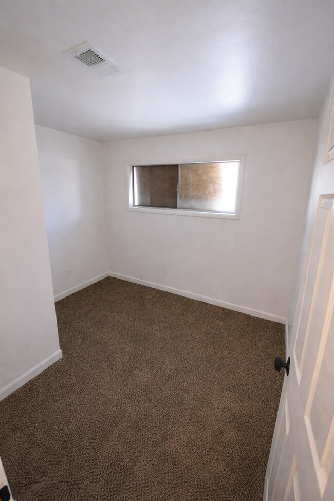 Building Photo - LIMITED TIME***1/2 OFF DEPOSIT**