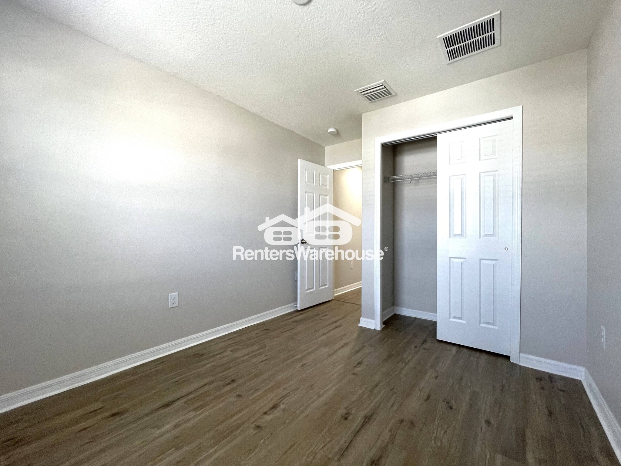 Building Photo - 7025 Grand Elm Dr