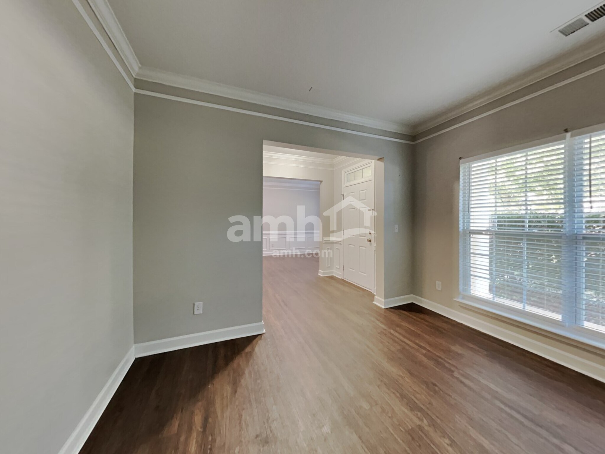 Building Photo - 111 Hawleyville Ln