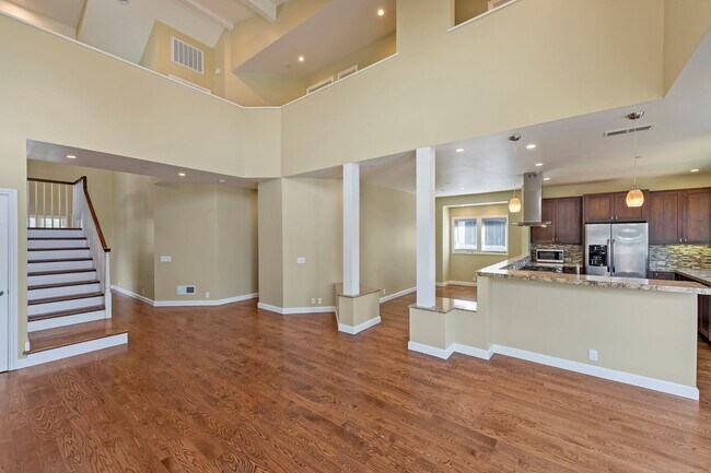 Dining Room - 430 3rd Ave