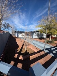 Building Photo - 4622 W Scott Ave