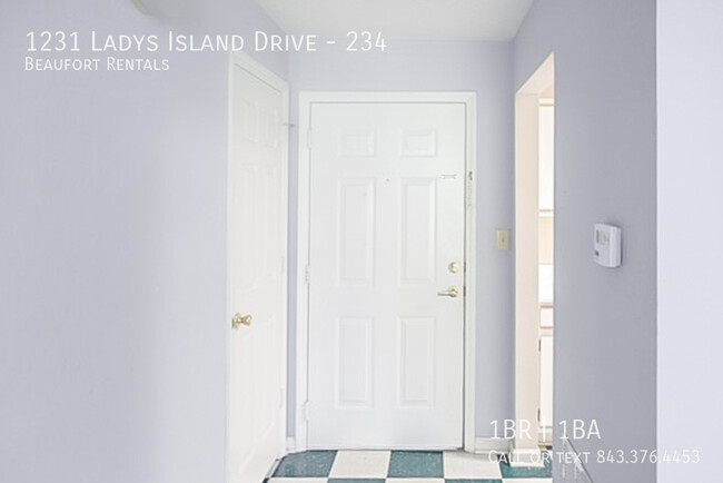 Building Photo - 1231 Ladys Island Dr