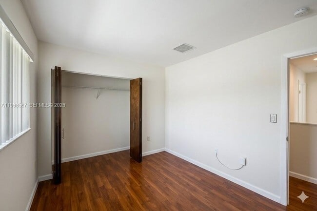 Building Photo - 2780 SW 33rd Ave