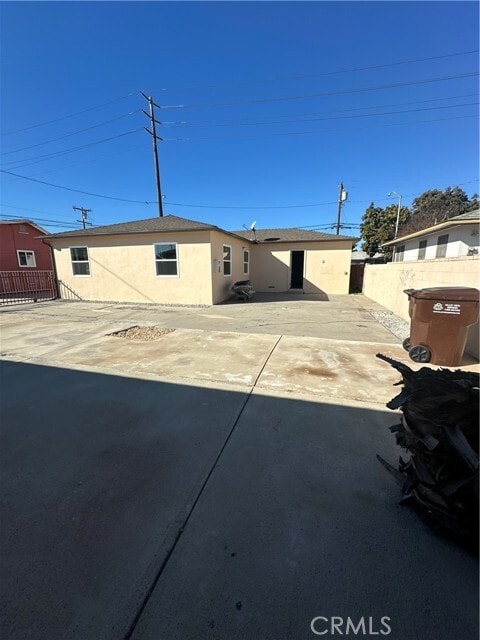 Building Photo - 6052 Fishburn Ave