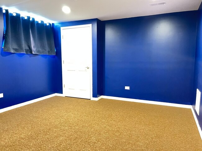 Building Photo - 2289 Grand Pointe Trail