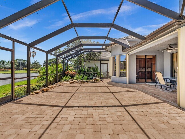 Building Photo - 10122 Spyglass Way