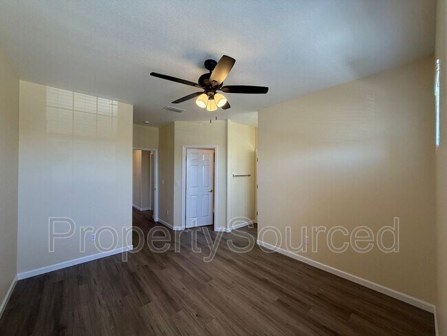 Building Photo - 1633 Sparrowhawk St