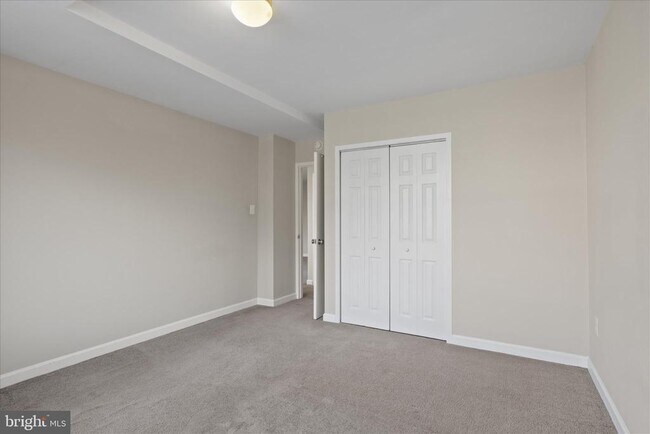 Building Photo - 1011 Arlington Blvd