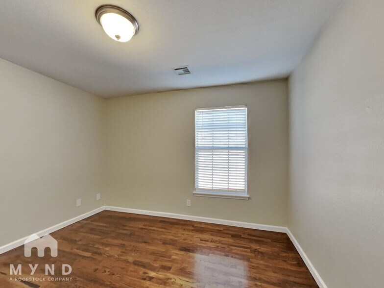 Building Photo - 4306 South Tamarack Ave W