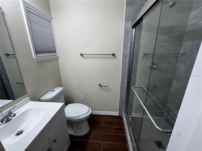 Building Photo - 1610 Crest Ave