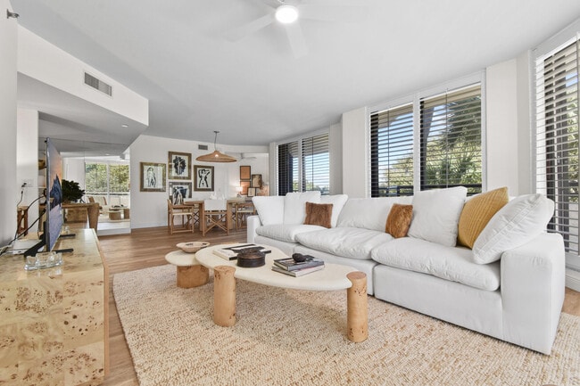 Building Photo - 3322 Casseekey Island Rd