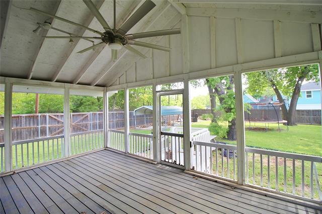 Building Photo - 806 Bryson St