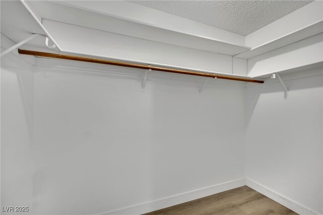 Building Photo - 2812 Waterview Dr