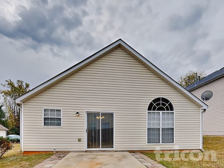 Building Photo - 4059 Angels Dr