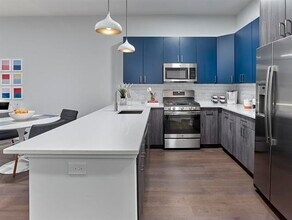 Building Photo - 260 AVENUE E