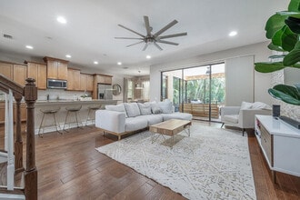 Building Photo - 10238 Blossom Trail