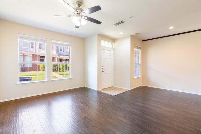 Building Photo - 2228 Stonepark Pl
