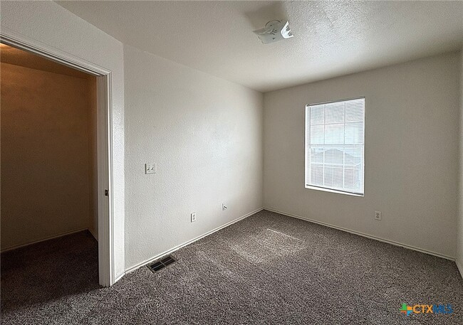 Building Photo - 4302 Sylvia Dr