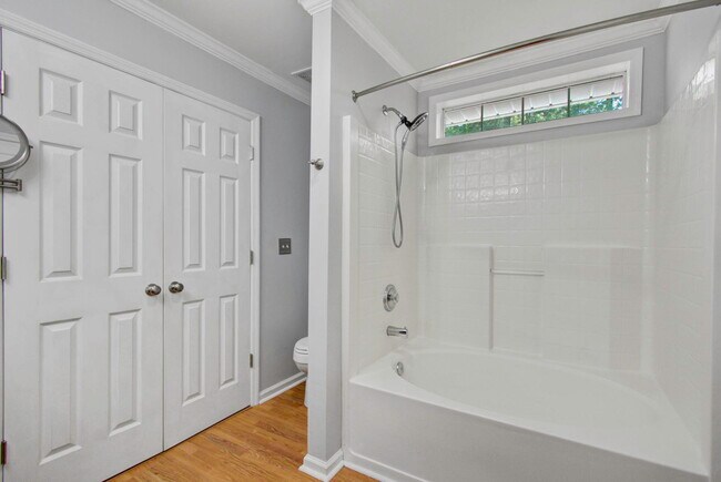 Building Photo - 5328 Tidewater Dr