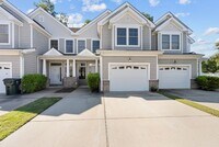 Building Photo - Spacious Condo in Norfolk