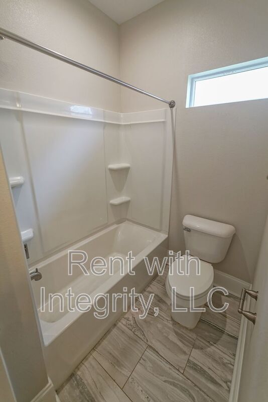 Building Photo - 3831 Arbor Dr