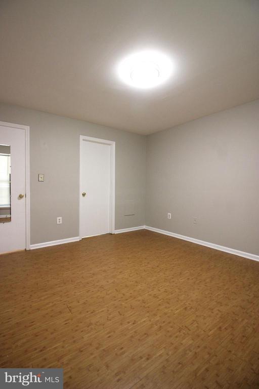 Building Photo - 2604 S Arlington Mill Dr