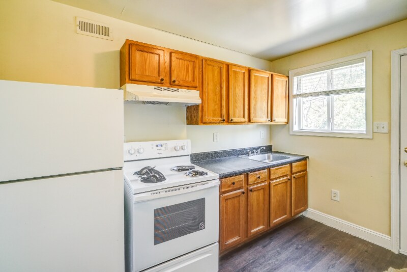 Building Photo - 2104 Phaup St