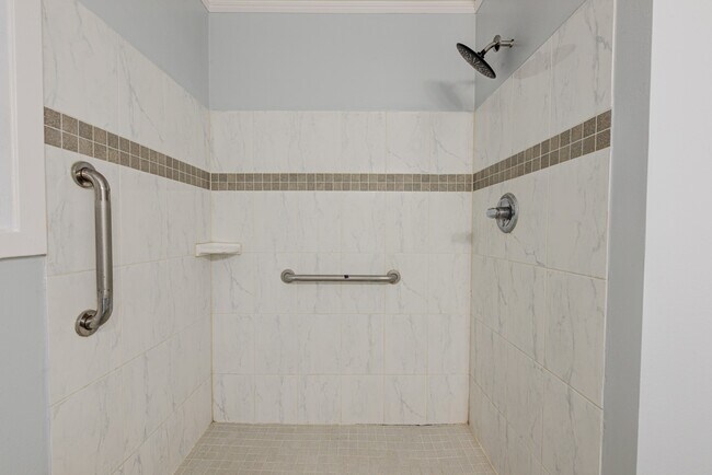 Building Photo - 7130 Carvel Ln