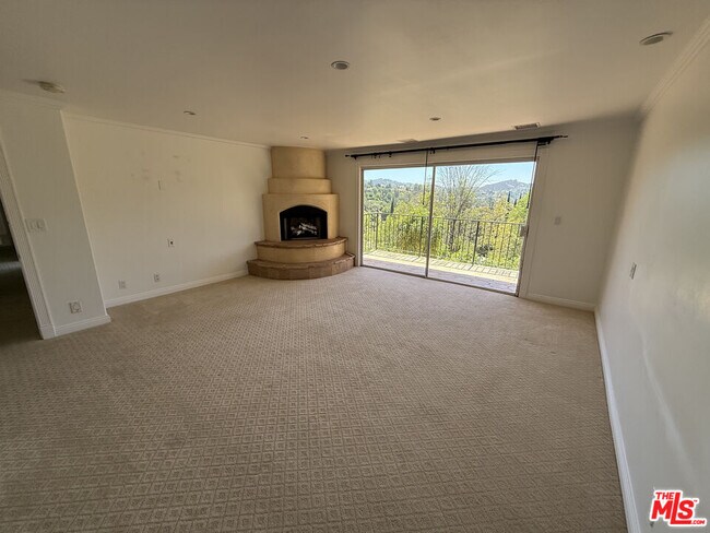 Building Photo - 4613 Reforma Rd