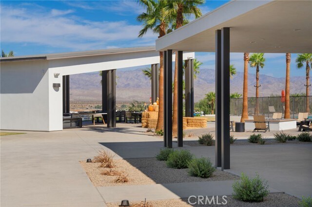 Building Photo - 74356 Nichols Dr