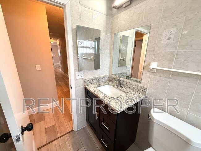 Building Photo - 376 Imperial Dr