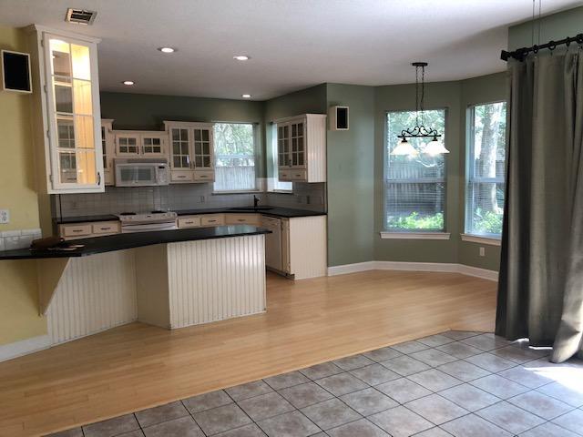 Building Photo - 1710 Ashview Cove