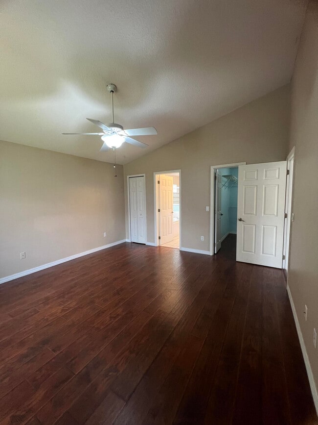 Building Photo - 1851 Abbeyridge Dr