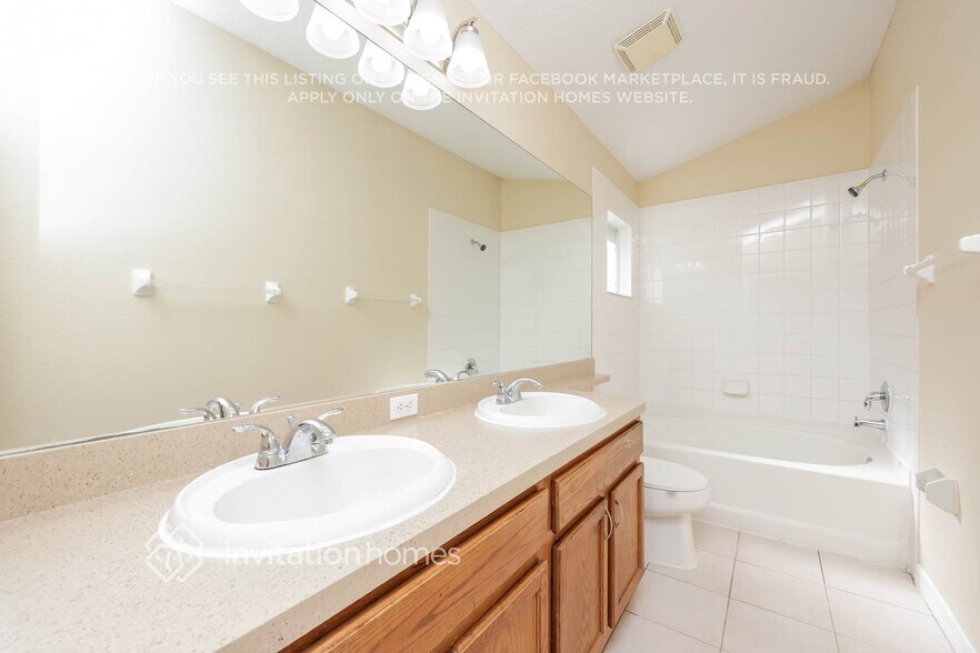 Building Photo - 507 Somerstone Dr