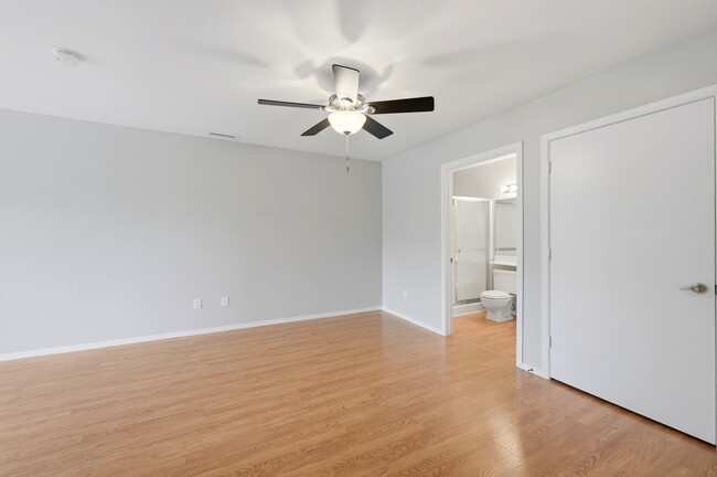 Building Photo - 3150 Cascades Ct