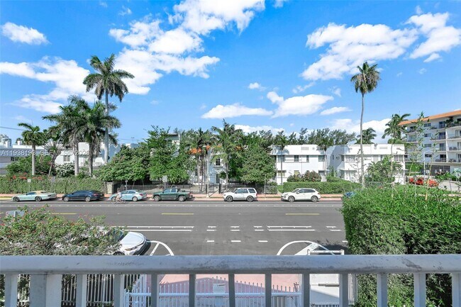 Building Photo - 1409 Euclid Ave